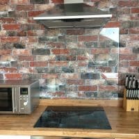 Clear Glass Kitchen Splashback 600x600